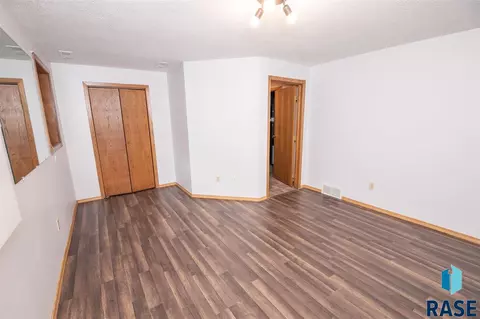 4508 E Oak St, Sioux Falls, SD 57103 photo 15