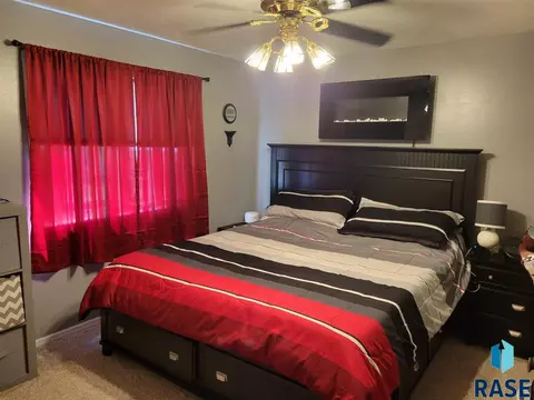 721 Ellis St, Centerville, SD 57014 photo 8