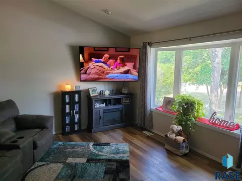 721 Ellis St, Centerville, SD 57014 photo 5