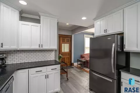 1012 S Phillips Ave, Sioux Falls, SD 57105 photo 10
