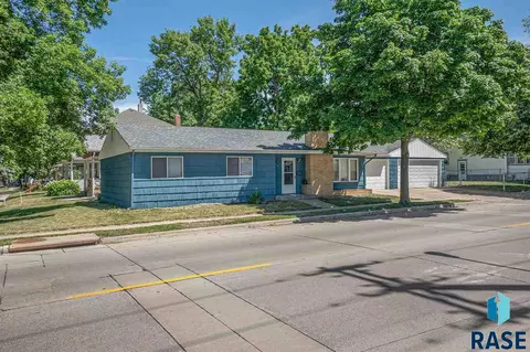 716 W 22nd St, Sioux Falls, SD 57105 photo 3