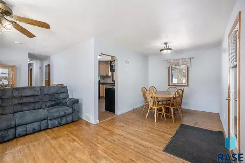 716 W 22nd St, Sioux Falls, SD 57105 photo 8