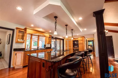 2441 Fairway Cir, Mitchell, SD 57301 photo 20