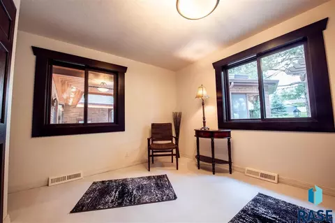 2441 Fairway Cir, Mitchell, SD 57301 photo 30