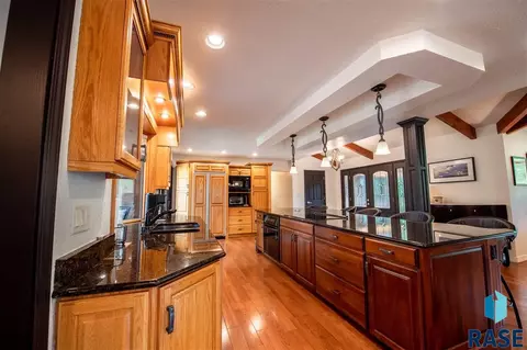 2441 Fairway Cir, Mitchell, SD 57301 photo 21