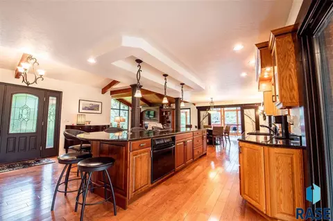 2441 Fairway Cir, Mitchell, SD 57301 photo 31