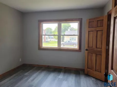 708 S Poplar St, Freeman, SD 57029 photo 12