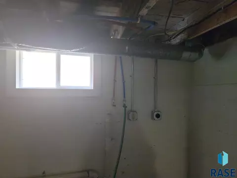 708 S Poplar St, Freeman, SD 57029 photo 21
