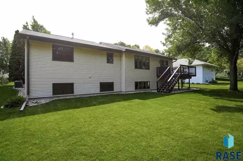 2017 S Queens Ave, Sioux Falls, SD 57106 photo 35