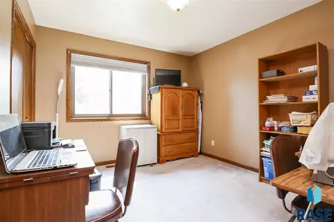 2017 S Queens Ave, Sioux Falls, SD 57106 photo 16