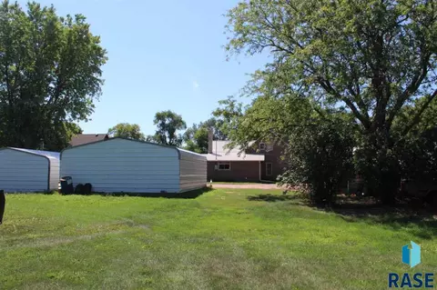 200 E 5th St, Bridgewater, SD 57319 photo 3