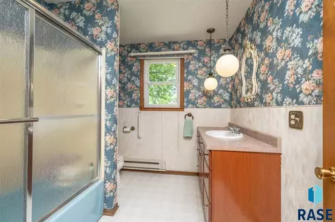 568 E 3rd St, Parker, SD 57053 photo 15