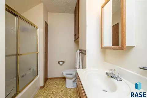 568 E 3rd St, Parker, SD 57053 photo 24