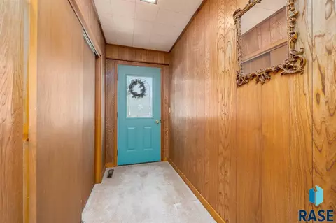 568 E 3rd St, Parker, SD 57053 photo 25