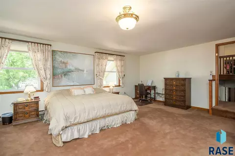 568 E 3rd St, Parker, SD 57053 photo 13