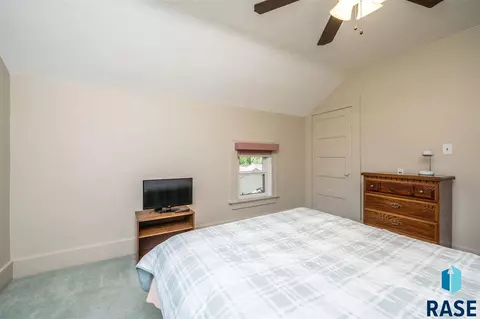 568 E 3rd St, Parker, SD 57053 photo 17