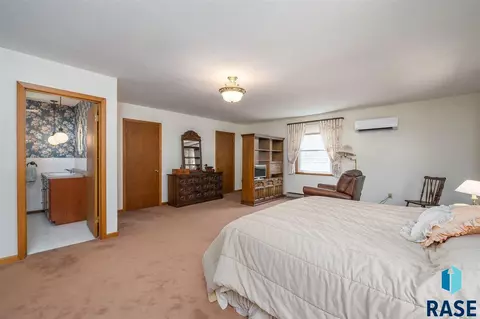 568 E 3rd St, Parker, SD 57053 photo 14
