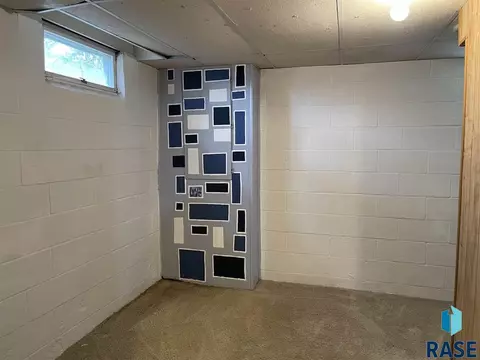 303 E Wagner St, Marion, SD 57043 photo 21