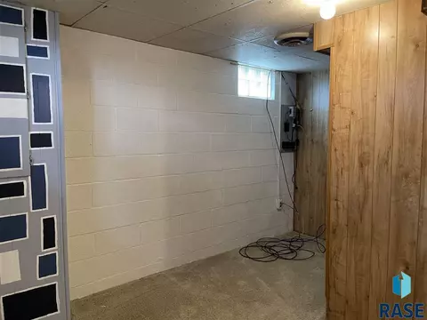 303 E Wagner St, Marion, SD 57043 photo 22