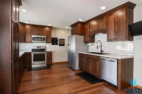 320 Scott Pl, Tea, SD 57064 photo 4