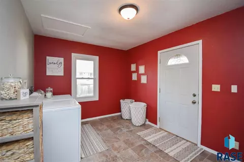 520 W Mcclellan St, Sioux Falls, SD 57104 photo 24