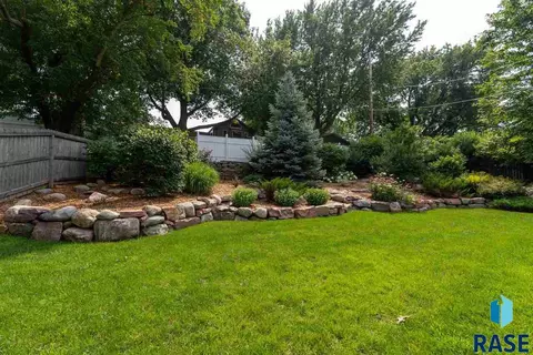 2913 W Oak St, Sioux Falls, SD 57105 photo 9
