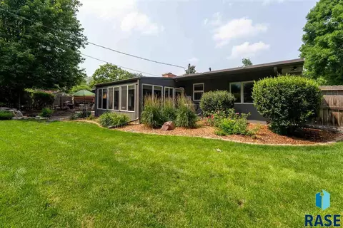 2913 W Oak St, Sioux Falls, SD 57105 photo 6