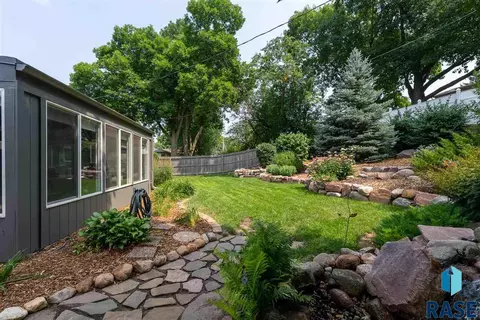 2913 W Oak St, Sioux Falls, SD 57105 photo 8
