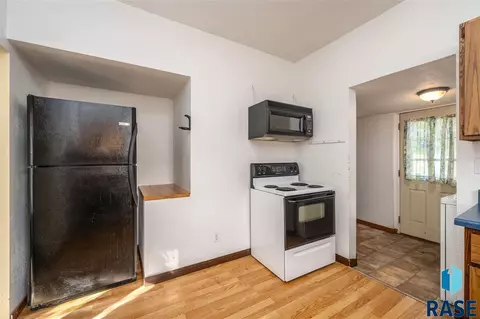306 E 6th St, Dell Rapids, SD 57022 photo 10