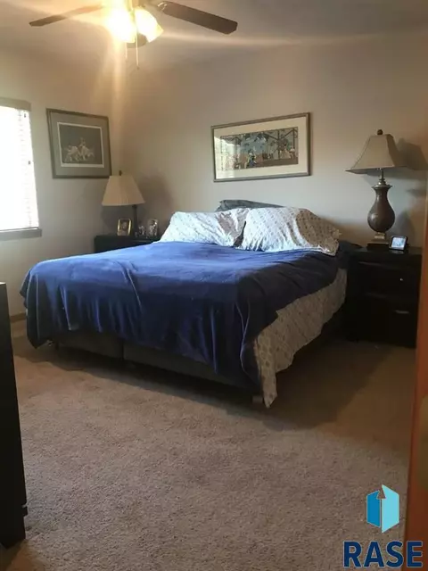 833 N Cedar St, Canton, SD 57013 photo 6