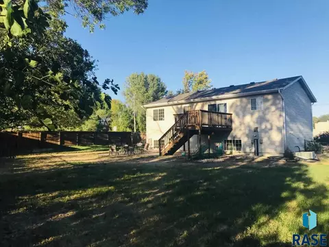 833 N Cedar St, Canton, SD 57013 photo 20