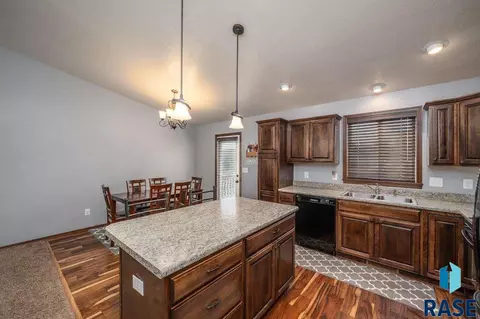 3317 E Brewster St, Sioux Falls, SD 57108 photo 4
