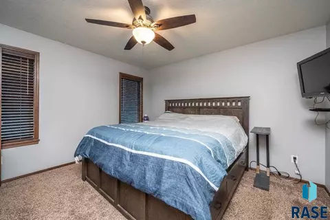 3317 E Brewster St, Sioux Falls, SD 57108 photo 12