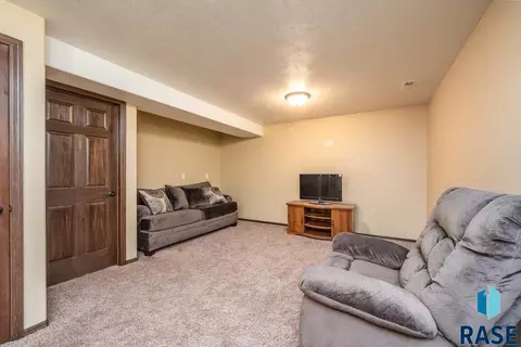 3317 E Brewster St, Sioux Falls, SD 57108 photo 22