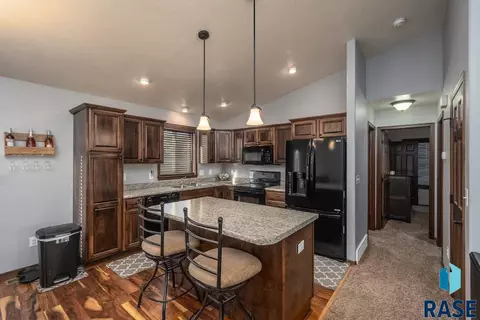 3317 E Brewster St, Sioux Falls, SD 57108 photo 2