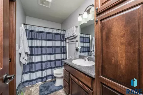 3317 E Brewster St, Sioux Falls, SD 57108 photo 14