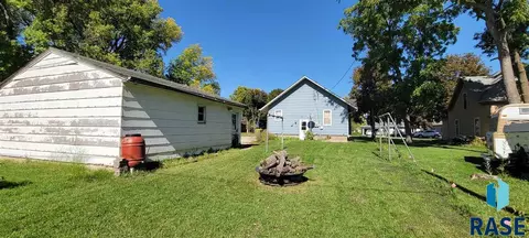 418 E Main St, Pipestone, MN 56164 photo 14