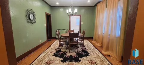 418 E Main St, Pipestone, MN 56164 photo 3