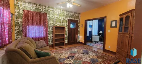 418 E Main St, Pipestone, MN 56164 photo 6