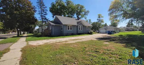 418 E Main St, Pipestone, MN 56164 photo 16