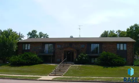 3309 E 28th St, Sioux Falls, SD 57103 photo 17