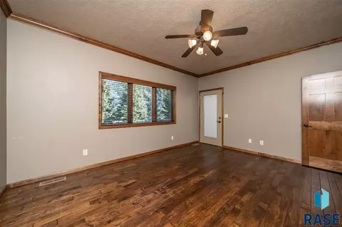 206 E Pinehurst Cir, Sioux Falls, SD 57108 photo 9