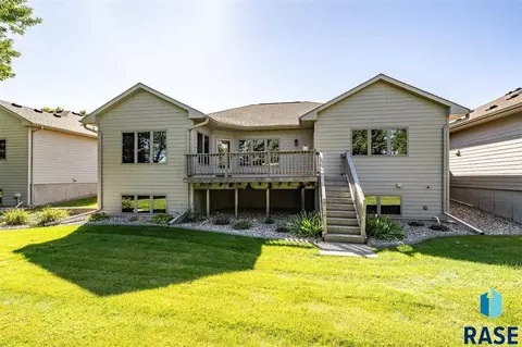 206 E Pinehurst Cir, Sioux Falls, SD 57108 photo 22