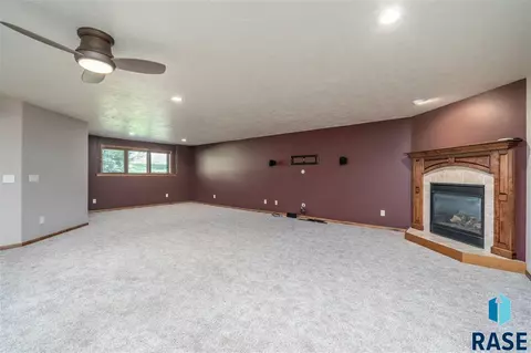 206 E Pinehurst Cir, Sioux Falls, SD 57108 photo 15