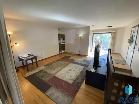 3613 E 24th St, Sioux Falls, SD 57103 photo 6