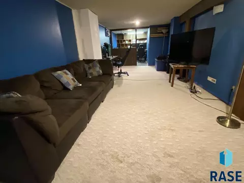 3613 E 24th St, Sioux Falls, SD 57103 photo 15