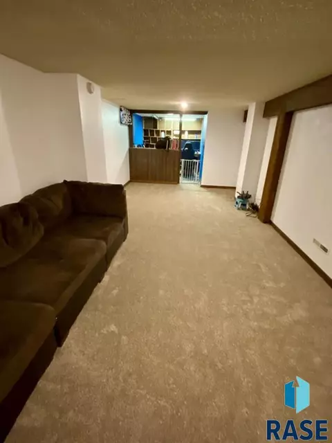 3613 E 24th St, Sioux Falls, SD 57103 photo 17