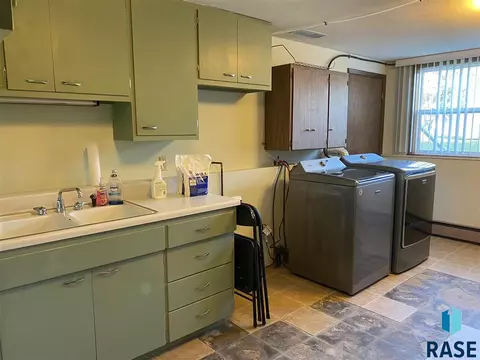 820 S Relanto St, Freeman, SD 57029 photo 29