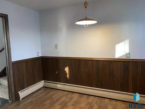 820 S Relanto St, Freeman, SD 57029 photo 13