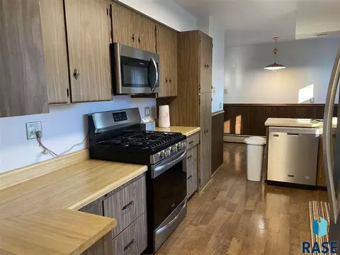 820 S Relanto St, Freeman, SD 57029 photo 11